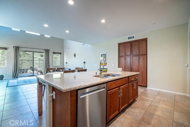 Detail Gallery Image 11 of 34 For 28645 Farrier Dr, Valencia,  CA 91354 - 4 Beds | 3/1 Baths