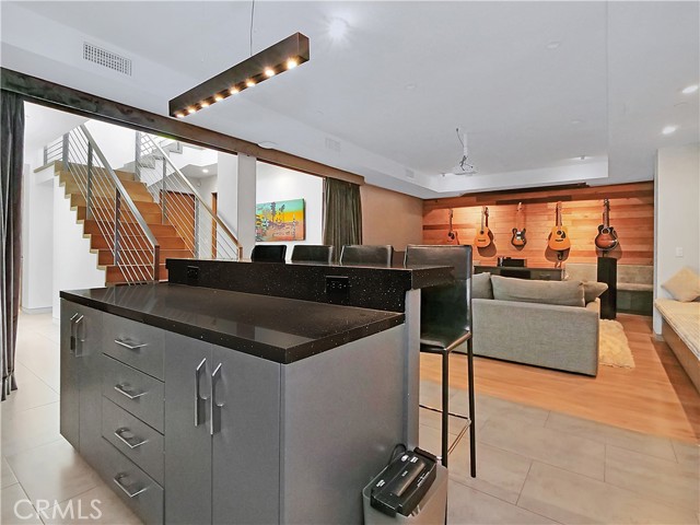 2707 Poinsettia Avenue, Manhattan Beach, California 90266, 5 Bedrooms Bedrooms, ,6 BathroomsBathrooms,Residential,Sold,Poinsettia,SB21160118