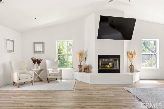 35356 Sierra Vista Drive, Agua Dulce CA: https://media.crmls.org/medias/1e7b0307-f203-4285-9c6b-27ced0b19a95.jpg
