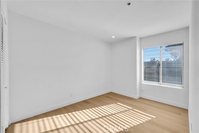 Detail Gallery Image 20 of 37 For 12121 Centralia St #302,  Lakewood,  CA 90715 - 3 Beds | 2 Baths