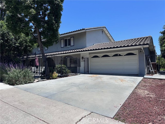 2009 W Las Lanas Lane, Fullerton CA: https://media.crmls.org/medias/1e7b9f6d-28fb-4490-97cb-28ed7e3985ee.jpg