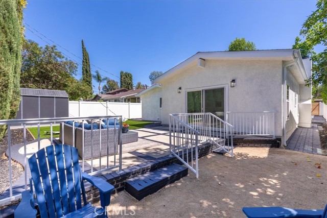 Detail Gallery Image 37 of 41 For 20919 De La Guerra St, Woodland Hills,  CA 91364 - 3 Beds | 3 Baths