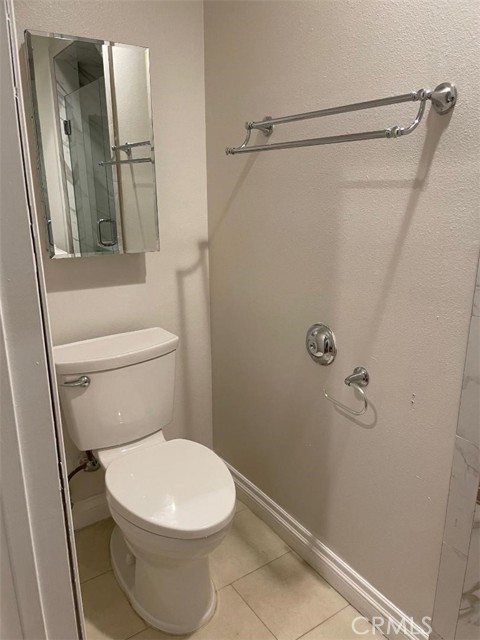 Detail Gallery Image 17 of 38 For 926 W. La Jolla St #E,  Placentia,  CA 92870 - 4 Beds | 4 Baths