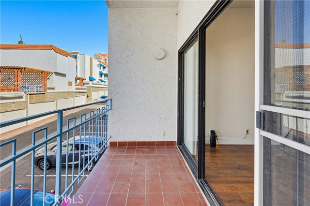 Detail Gallery Image 19 of 23 For 8328 Regents Rd 1f,  San Diego,  CA 92122 - 1 Beds | 1 Baths