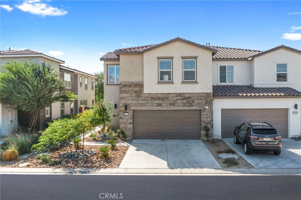 84425 Passagio Lago Way
