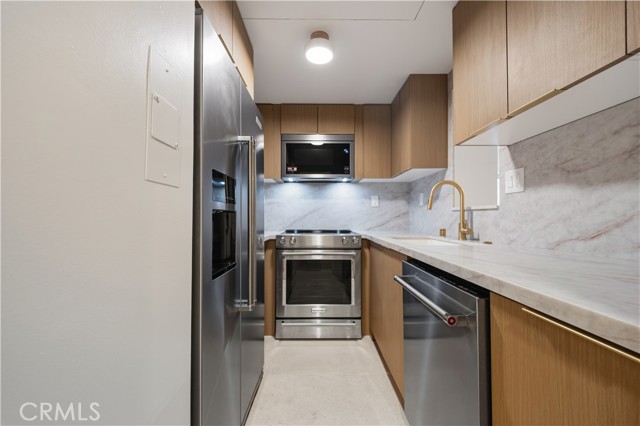 10450 Wilshire Boulevard, 5C photo 10