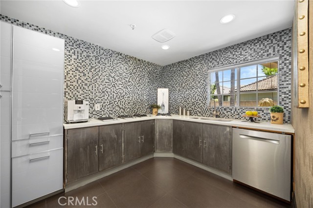 451 W Le Roy Avenue, Arcadia CA: https://media.crmls.org/medias/1e800490-9f94-41ab-b958-9b35ec12078b.jpg