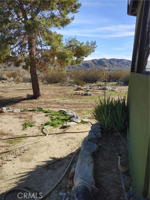 Detail Gallery Image 9 of 27 For 9313 Polaris, Morongo Valley,  CA 92256 - 2 Beds | 2 Baths