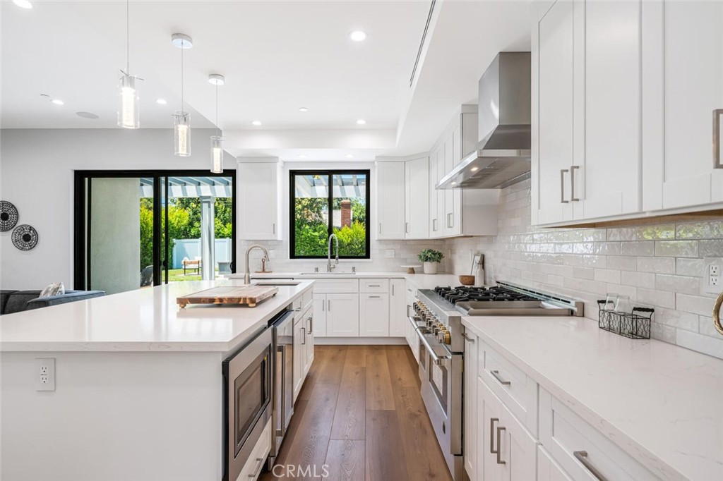 251 S Griffith Park DriveBurbank image #16