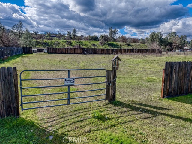 Detail Gallery Image 4 of 36 For 2605 Spring Valley, Clearlake Oaks,  CA 95423 - – Beds | – Baths