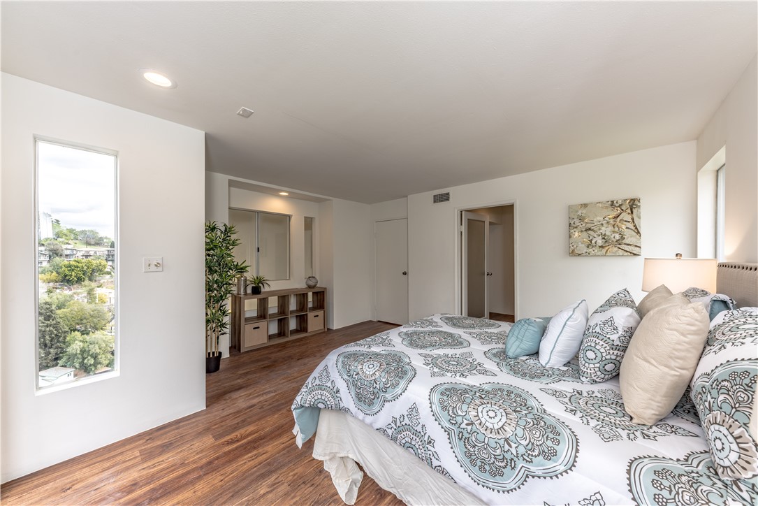 Detail Gallery Image 11 of 41 For 756 Quail Dr, Los Angeles,  CA 90065 - 3 Beds | 2 Baths