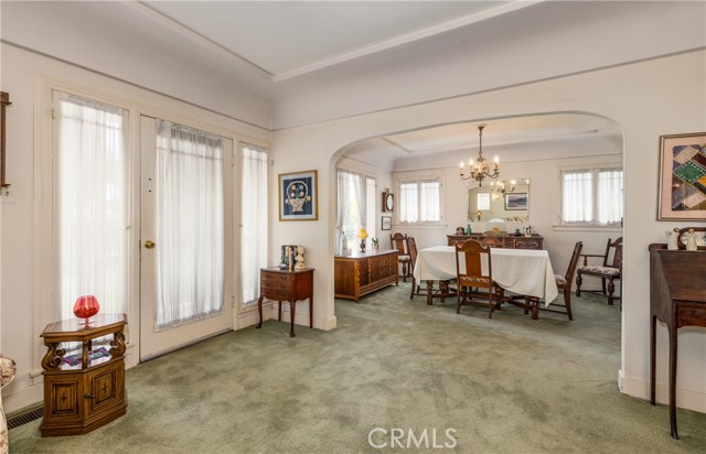 11460 Terracina Blvd, Redlands CA: https://media.crmls.org/medias/1e844578-2a67-4eb7-8305-620fa14a9c58.jpg