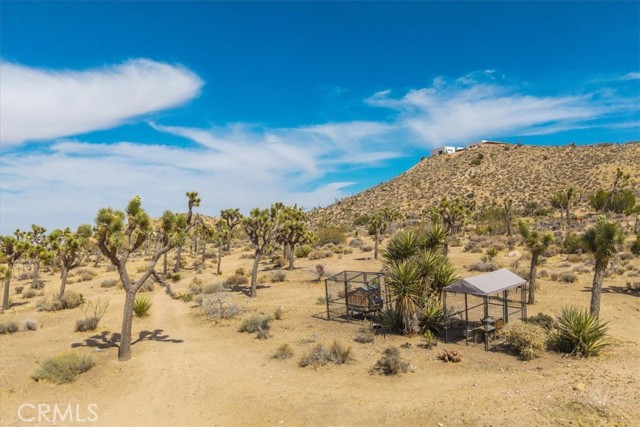 5115 Warren Vista Avenue, Yucca Valley CA: https://media.crmls.org/medias/1e865192-48c6-4aae-84f8-e43a099970fe.jpg