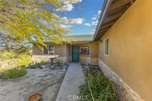 Detail Gallery Image 4 of 45 For 11585 Manana Dr, Morongo Valley,  CA 92256 - 3 Beds | 2 Baths