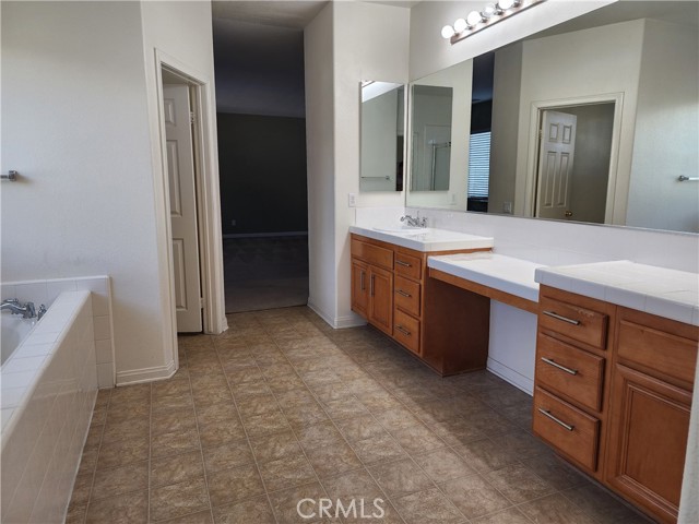 Detail Gallery Image 32 of 43 For 35978 Meriwether Way, Murrieta,  CA 92562 - 6 Beds | 3 Baths