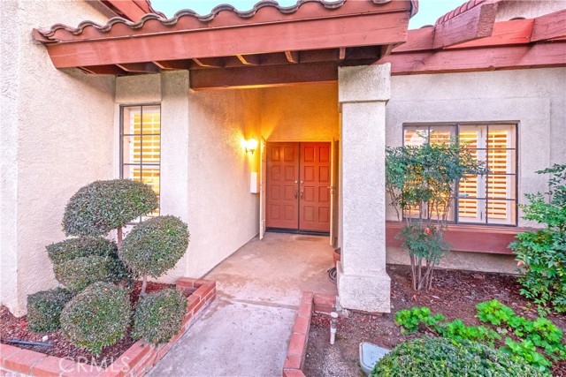 Detail Gallery Image 2 of 47 For 1750 Century Ave, Riverside,  CA 92506 - 4 Beds | 2 Baths