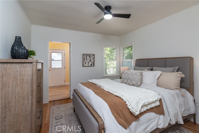 Detail Gallery Image 18 of 32 For 121 N Myers, Burbank,  CA 91506 - 4 Beds | 2 Baths