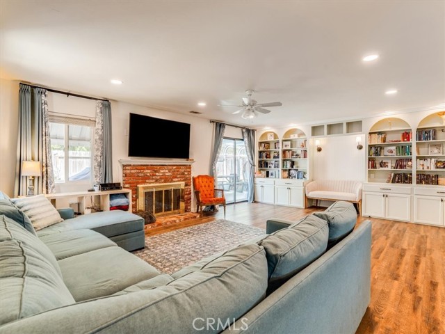5435 Del Norte Way, Santa Maria CA: https://media.crmls.org/medias/1e889571-cd23-4b4a-8709-1691a962cdbc.jpg
