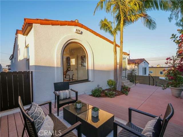 Detail Gallery Image 3 of 46 For 828 W 22nd St, San Pedro,  CA 90731 - 4 Beds | 2 Baths