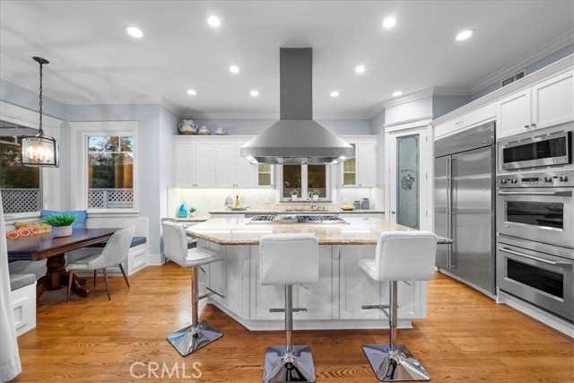 1900 Walnut Avenue, Manhattan Beach, California 90266, 5 Bedrooms Bedrooms, ,4 BathroomsBathrooms,Residential,Sold,Walnut,SB21229114