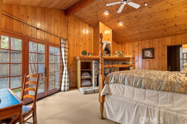 Detail Gallery Image 13 of 62 For 275 D Ln, Lake Arrowhead,  CA 92352 - 6 Beds | 6/1 Baths