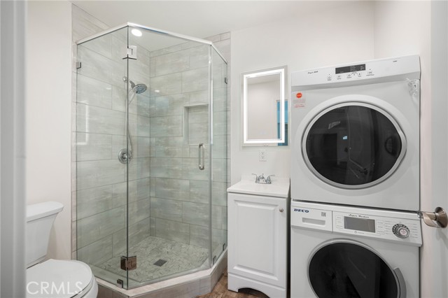 Detail Gallery Image 10 of 12 For 8240 Ellenbogen St, Sunland,  CA 91040 - 0 Beds | 1 Baths