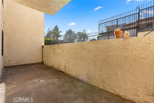 Detail Gallery Image 13 of 16 For 700 W 3rd St #B116,  Santa Ana,  CA 92701 - 1 Beds | 1 Baths