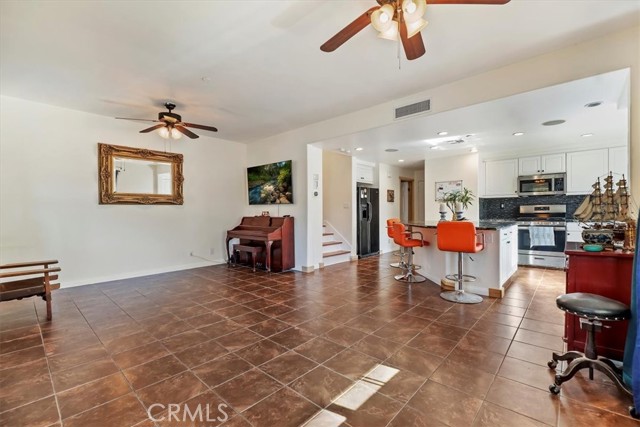 8119 W Preserve, Chino CA: https://media.crmls.org/medias/1e8b2155-86bf-4b02-af7f-af88a75dd38e.jpg