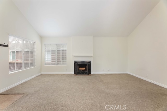 property-img