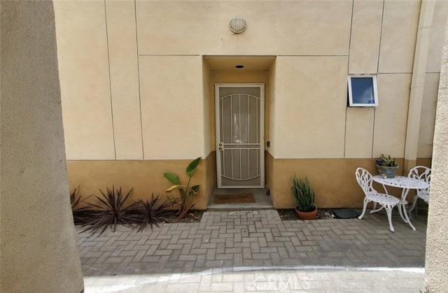 Detail Gallery Image 17 of 24 For 8021 S Vermont Ave #24,  Los Angeles,  CA 90044 - 3 Beds | 3 Baths