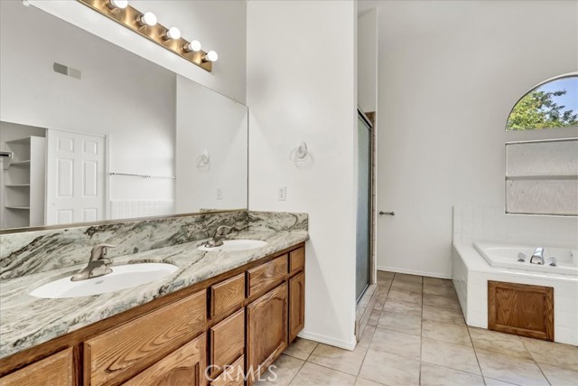 Detail Gallery Image 42 of 53 For 1219 University Ave, Hanford,  CA 93230 - 3 Beds | 2 Baths