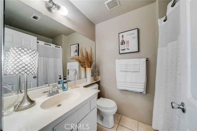 Detail Gallery Image 17 of 26 For 22 La Costa, Laguna Beach,  CA 92651 - 3 Beds | 2/1 Baths