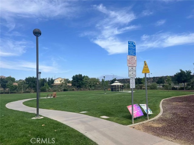 37075 Parkway Drive, Beaumont CA: https://media.crmls.org/medias/1e8d87e5-6697-4636-9102-8b5fc6cc702b.jpg