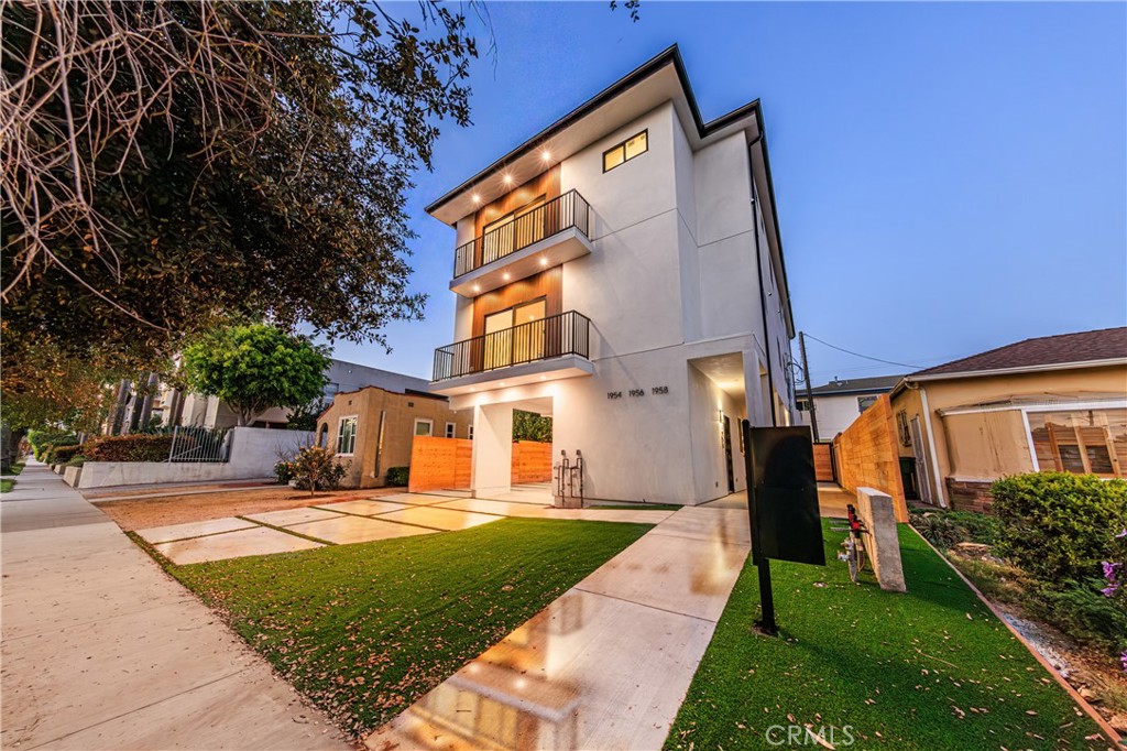 1956 Purdue Avenue #B