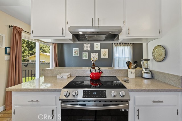 213 East 45th Street, Long Beach CA: https://media.crmls.org/medias/1e8d942f-24b6-4797-b32a-991b31ee88eb.jpg