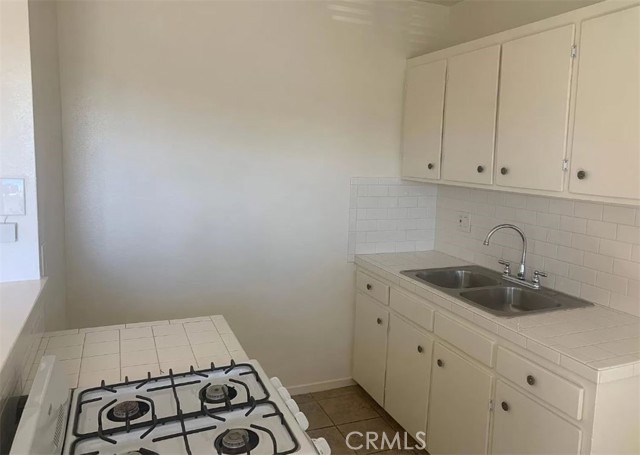 Detail Gallery Image 17 of 27 For 218 W Wilson Ave, Orange,  CA 92867 - – Beds | – Baths