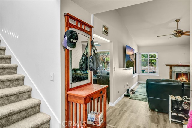 Detail Gallery Image 15 of 19 For 23041 Posada, Valencia,  CA 91354 - 4 Beds | 3 Baths