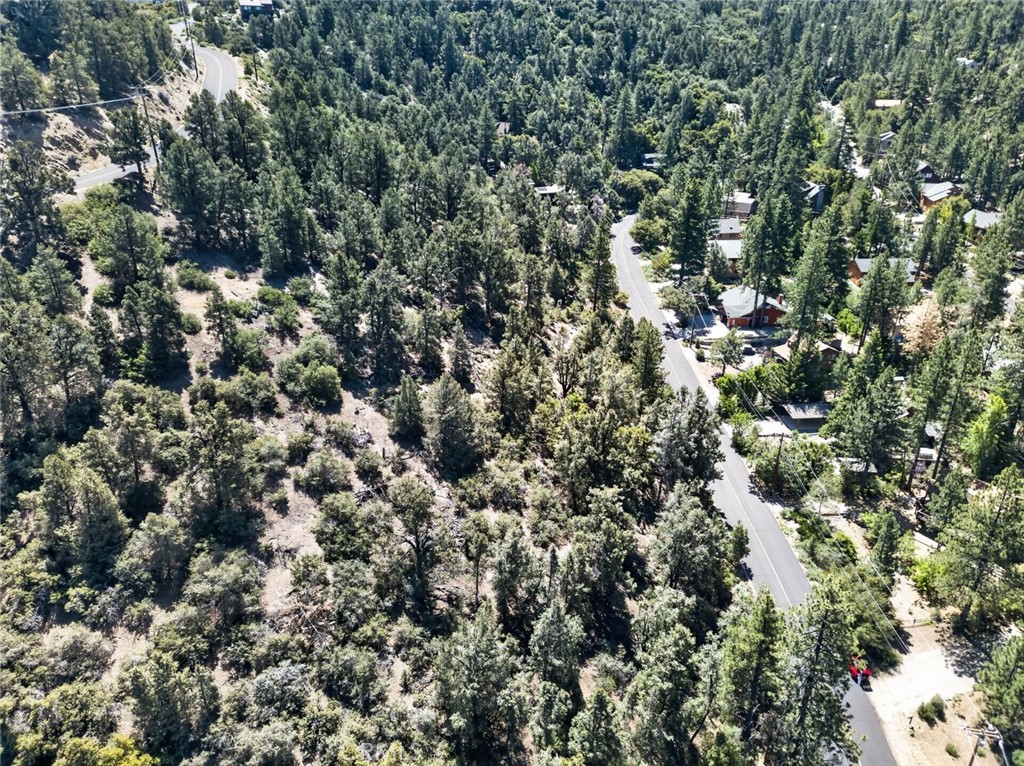 https://media.crmls.org/medias/1e8e6336-7dca-4ec2-9dd1-0fb0e8bbc5f9.jpg?preset=X-Large