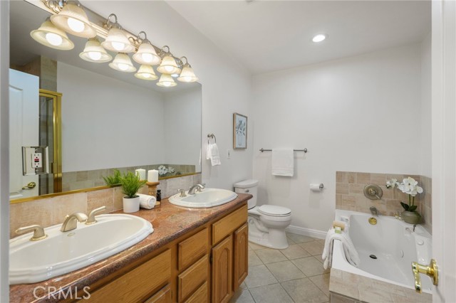 Detail Gallery Image 44 of 62 For 18760 Wells, Tarzana,  CA 91356 - 5 Beds | 4 Baths