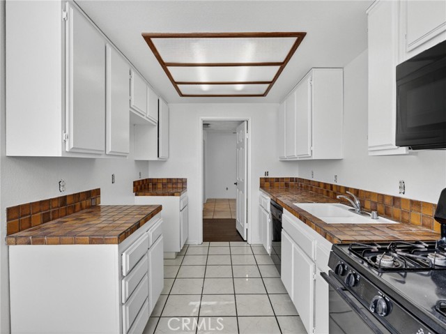 Detail Gallery Image 15 of 29 For 1419 W 179th #9,  Gardena,  CA 90248 - 2 Beds | 2 Baths