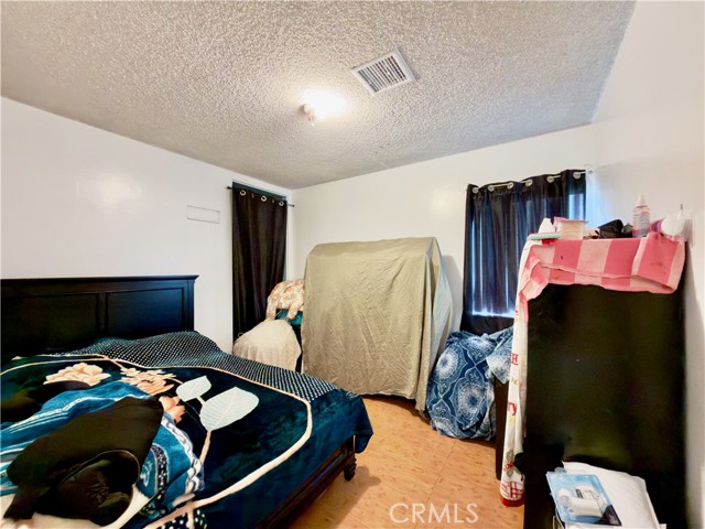 Detail Gallery Image 20 of 38 For 5654 Stansbury, Van Nuys,  CA 91401 - 2 Beds | 2 Baths