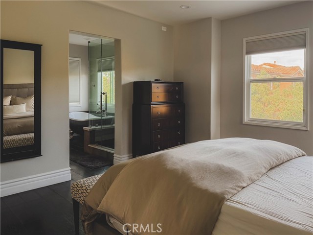 3368 Corte Levanto, Costa Mesa CA: https://media.crmls.org/medias/1e90de06-4517-4cf8-878f-13f2d9e61c4f.jpg