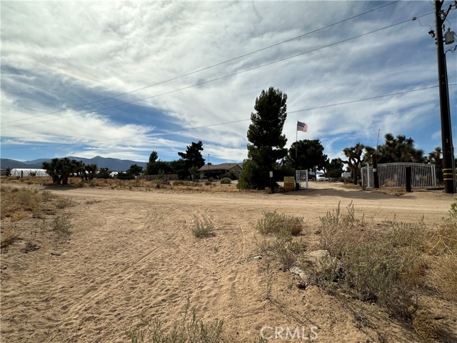 Detail Gallery Image 39 of 52 For 9522 Branding Iron Rd, Phelan,  CA 92371 - 3 Beds | 2 Baths