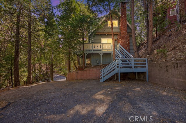 Detail Gallery Image 1 of 28 For 27941 Rainbow Dr, Lake Arrowhead,  CA 92352 - 3 Beds | 2 Baths