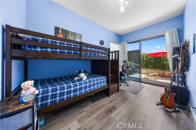 11 Palos, Irvine CA: https://media.crmls.org/medias/1e917ef5-f817-4a8b-aba9-82ac12d27260.jpg