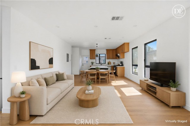 10156 Regent