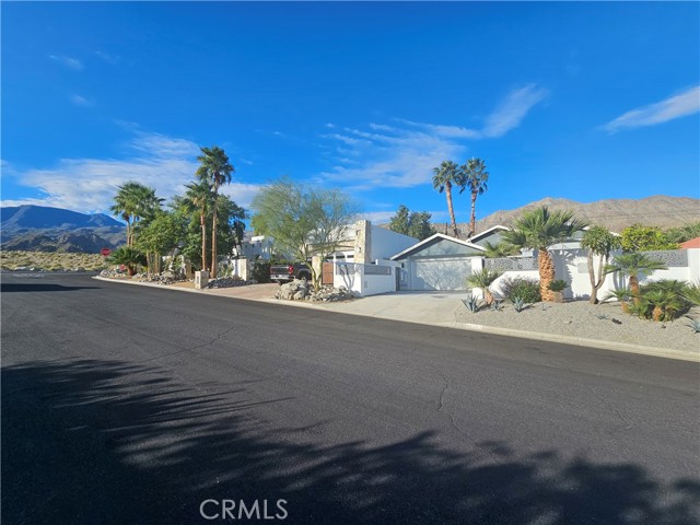 Detail Gallery Image 4 of 64 For 54925 Avenida Alvarado, La Quinta,  CA 92253 - 3 Beds | 2 Baths