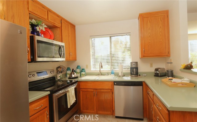 Detail Gallery Image 6 of 33 For 110 Marina Dr N, Lakeport,  CA 95453 - 2 Beds | 1/1 Baths