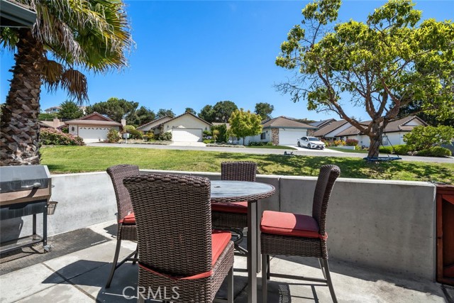 Detail Gallery Image 5 of 26 For 411 Spanish Moss Ln, Arroyo Grande,  CA 93420 - 3 Beds | 2 Baths