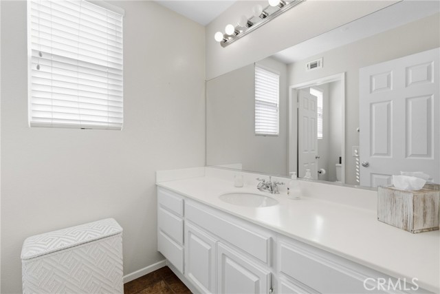 Detail Gallery Image 17 of 45 For 23634 Saratoga Springs, Murrieta,  CA 92562 - 4 Beds | 3 Baths